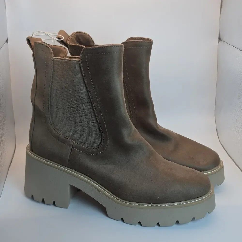 Dolce Vita Women's Size 9 Chelsea Boots Brown Chunky Heel Lug Sole Ankle Boot
